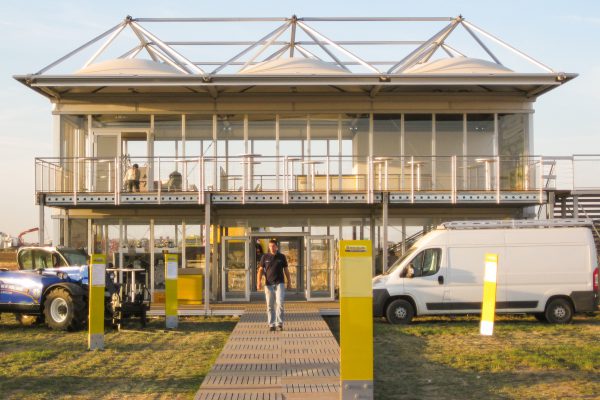 bauma-münchen-ausstellungszelt-2