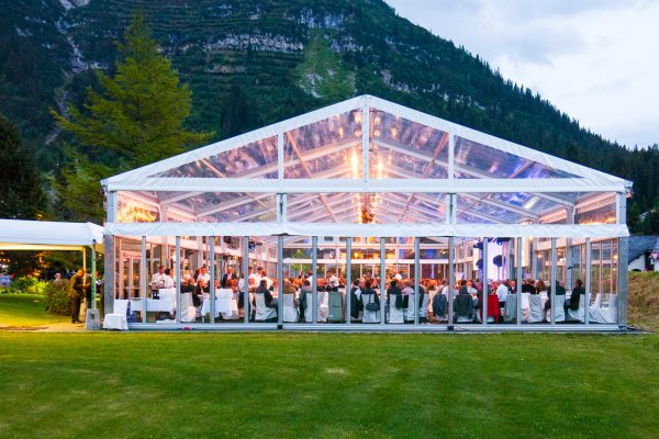 transparentes-zelt-1